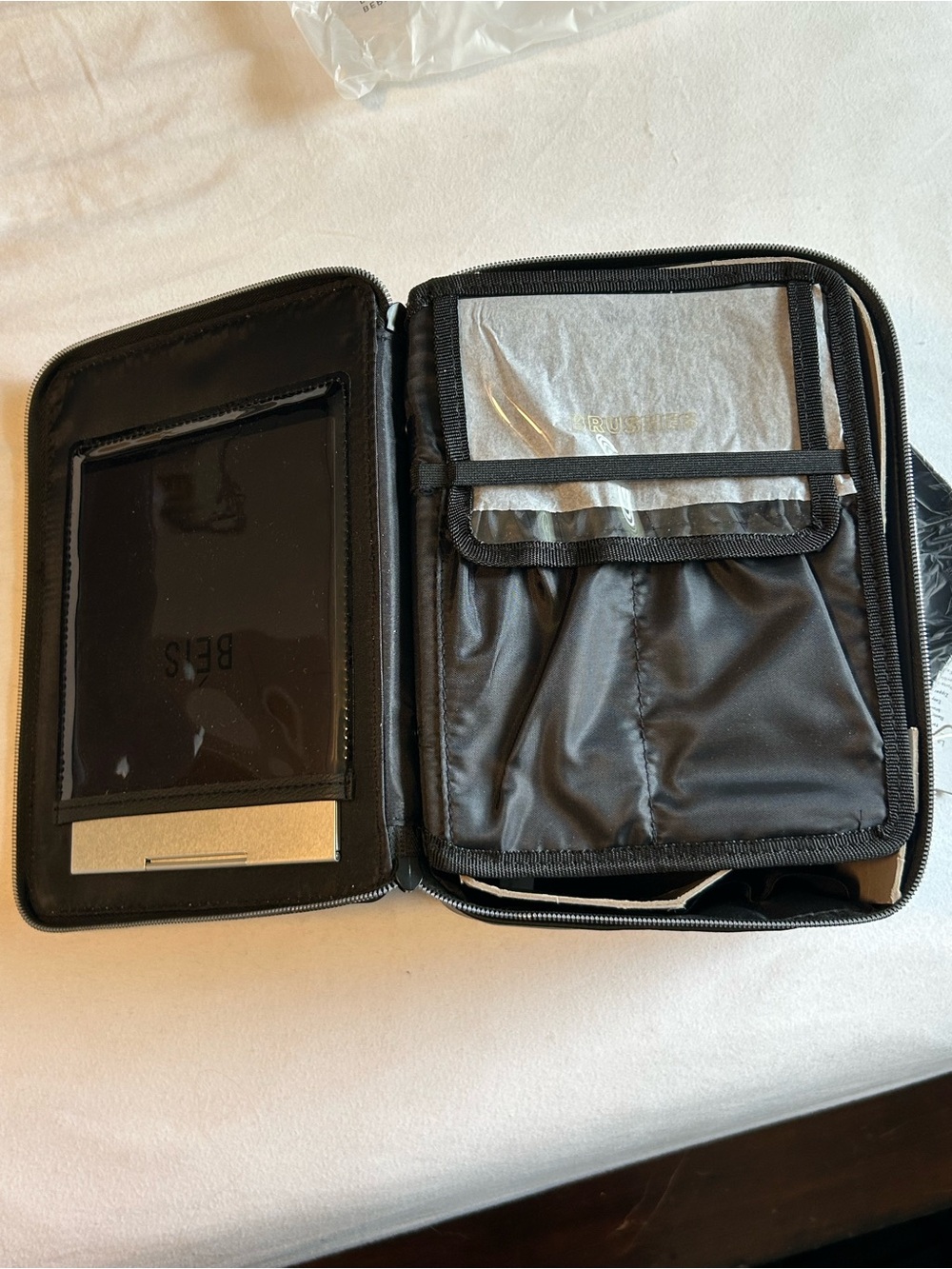BEIS Cosmetic Bag - Picture 5 of 6